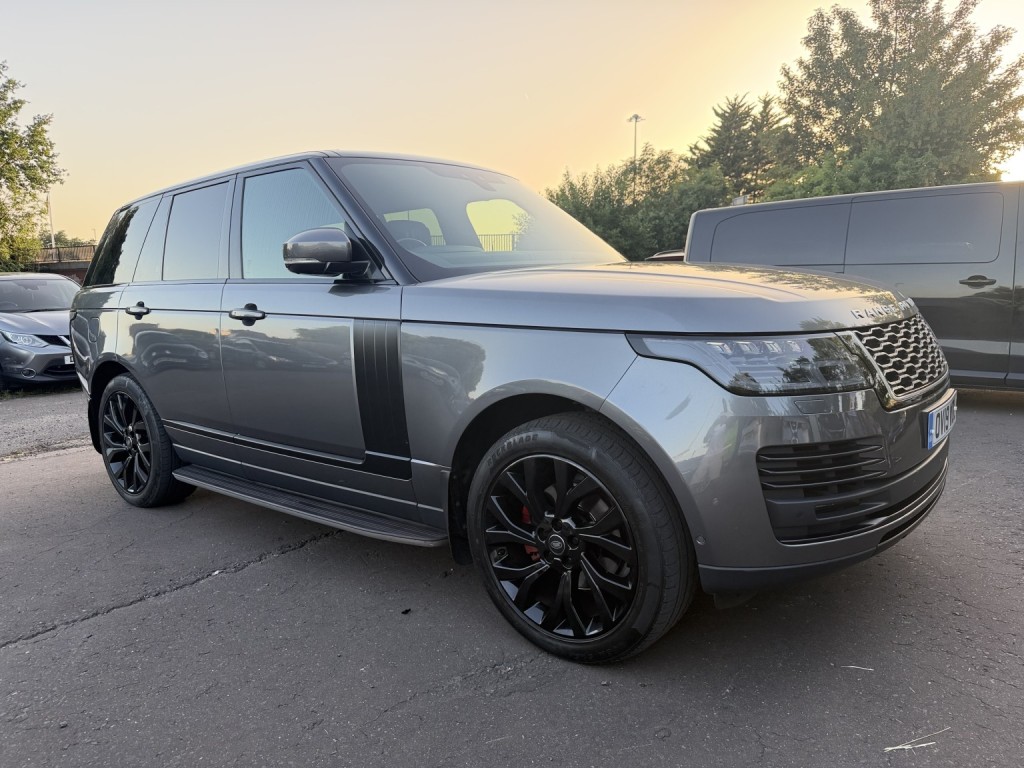 2019 Land Rover RANGE ROVER